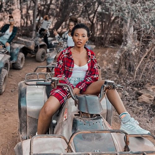 Bahumi Mhlongo philanthropy