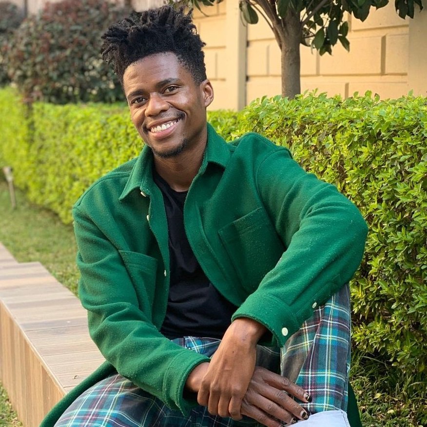 Smash Afrika biography