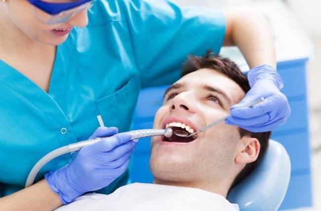 Easiest-Dental-Schools-to-Get-Into-In-United-States.jpg