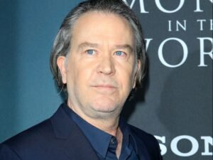 Timothy-Hutton-2655-e1532968283323-801x600-1.jpg